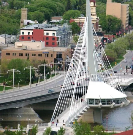 Esplanade_Riel_bridge_Winnipeg,_Manitoba.jpg